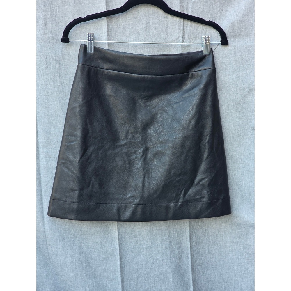 J.Crew Re-Imagined Black Faux Leather Mini Skirt Size 0 A-Line Zipper Back